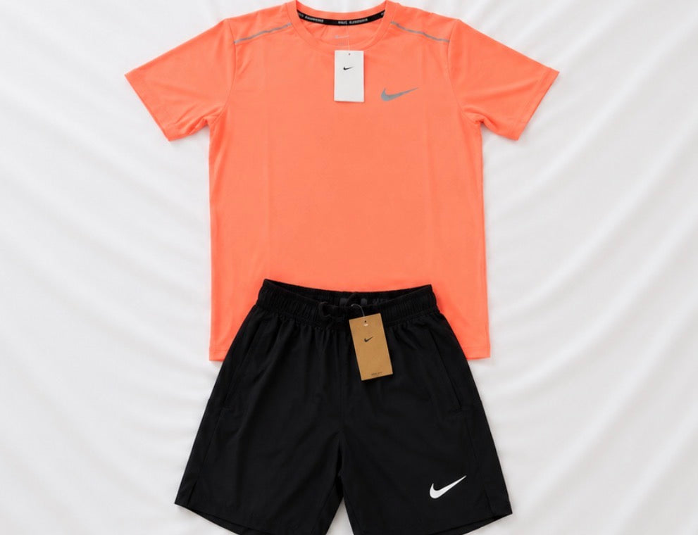 Ensemble NIKE